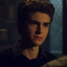 See full list on mddailyrecord.com David Mazouz Bio Age Net Worth Height Single Nationality Body Measurement Career