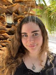 Brandi Walls's Instagram, Twitter & Facebook