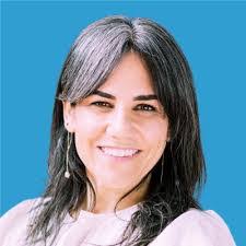 Tracey Brummett's Instagram, Twitter & Facebook