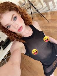 Lil Red Zoe (@LilRedZoe777774)  X