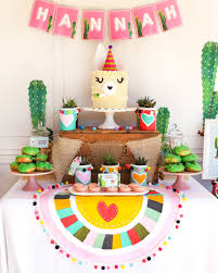 If you're having a themed party, you might as well dress the part. 29 Top Concept Llama Party Decoration Ideas