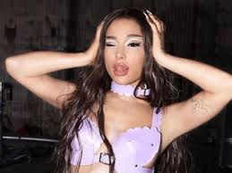 Shop exclusive music and merch from the official ariana grande store. Ariana Grande Re Created The Graphic Eyeliner From Her Rain On Me Music Video To Celebrate Its Debut See The Photos Allure