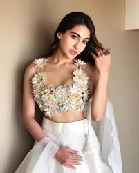 Sara Ali Khan Indian Bollywood Star And Saif Ali Khan Daughter Sara Ali Khan Hot Images Indian Celebrities Sara Ali Khan Bollywood