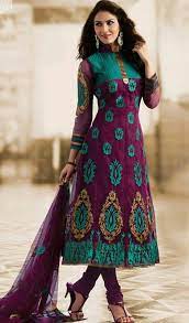 Comforters have extra 300g filling for a nice loft that is cosy and retains warmth. Tenue Indienne Magnifique Fashion Pakistani Outfits India Fashion