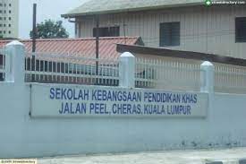 Turut memeriahkan suasana pertandingan ialah kehadiran pengerusi jkkkp kg kuala perdik ym raja amran b raja ahmad yang dijemput khas untuk menyempurnakan majlis. Kuala Lumpur Guide Sekolah Kebangsaan Pendidi