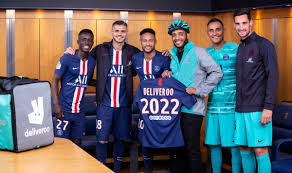 They compete in ligue 1, the top division of french football. Paris Saint Germain On Twitter Deliveroo Has Become A Partner Of Paris Saint Germain S Men S And Women S Football Teams In A Multiyear Deal More Info Https T Co Wcrlbc9slp Https T Co Yj5h1u9f8u