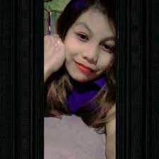 Jane Florez's Instagram, Twitter & Facebook