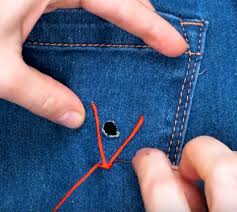 как зашить дырку на спортивных штанах чтобы не было видно Kak Zashit Dyrku Na Shtanah Podbor Nitok I Igly Osobennosti Remonta