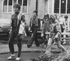 Where S George Bitlz Dzhon Lennon