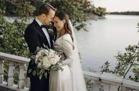Finlandiya başbakanı sanna marin ve 16 yıldır birlikte yaşadığı finlandiyalı futbolcu markus raikkonen evlendi. Finnlands Regierungschefin Sanna Marin Hat Geheiratet Panorama Stuttgarter Zeitung