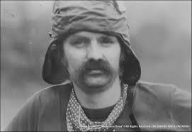 I'm very saddened to learn from Mike Duquette that his father and my good  friend, Joe Duquette, passed away peacefully