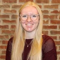 Cassandra Herman's Instagram, Twitter & Facebook