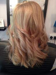 strawberry blonde affinage with bleach frisuren haarfarben haare