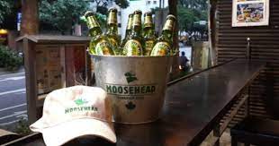 New Pub Quiz Drink Special Buckets Of Moosehead 6 Bottles Of Moosehead For Only 550ntd And A Free Moosehead Hat Drink Specials Pub Quiz Beer