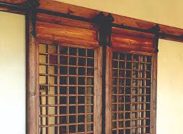 Are you looking for easy ways to give your doorways character? 5 Things To Know Before You Install That Barn Door Of Your Dreams