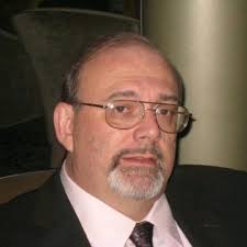 Hello LinkedIn network! I wanted to share an update with my network and any  recruiters who might be monitoring this channel. I am writing to announce  that I am relocating from Chicago,