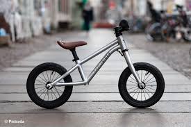 Early Rider Runner Urban 12 Pistrada