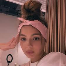 Смотрите короткие видео на тему валя карнавал в tiktok. Valya Karnaval Ya Lyublyu Vas Bandity Facebook