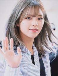 Jeongyeon Pop Idol Kpop Idol Left Handed