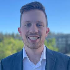 Spokane School Board candidates Riley Smith, Kata Dean offer contrasting  visions for open seat