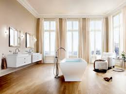 Retrouvez chez leroy merlin notre sélection de 164 produits, au prix le plus vous souhaitez plus de confort, la baignoire balnéo vous offre une séance de relaxation depuis votre salle de bains. Idees D Amenagements Salle De Bains Une Baignoire En Ilot