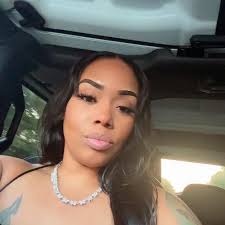 Just 15 Minutes a Day! Jumping rope is a full-body workout that boosts  fitness, burns calories, strengthens bones, tones muscles, improves heart  health, increases stamina, enhances coordination, reduces stress, and even  helps