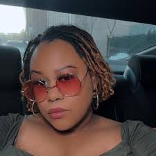 Jerombi Slater (@laluvsyou)