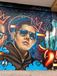 El pintor hondureño, Ney Fernandez Koch, dedicó en Ajuterique, Comayagua,  un mural a los protagonistas del podcast 'Los Hijos De Morazán'.