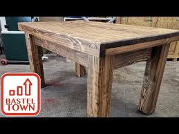 Auch dieser besteht aus dem wetterbeständigen douglasie holz. Gartentisch Selber Bauen Gunstiger Diy Gartentisch Aus Massivholz 1 Tischplatte Youtube