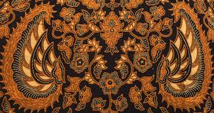 Misalnya, batik pekalongan yang gemar menampilkan bentuk motif bergambar hewan atau tumbuhan. Alona Batik Toko Batik Online Jual Batik Grosir Batik Batik Pastel