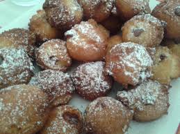 Ora che il carnevale sta entrando nel vivo, che nel dite di realizzarle alla prima occasione? Castagnole Alla Ricotta Ripiene Ricetta Di Carnevale Un Idea Al Giorno