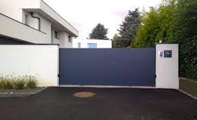 portail alu chenas coulissant 3 panneaux sur la hauteur modele 2 vantaux portail alu portail design exterieur