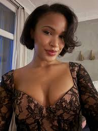 Alexandra McIntosh (@alexandra.mcintosh) • Instagram photos and videos