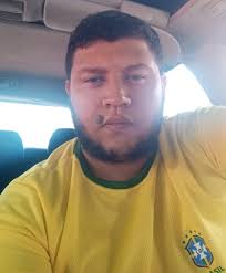 Motoboy que teve perna arrancada em acidente passa por dificuldades  financeiras: 'destruiu minha vida'