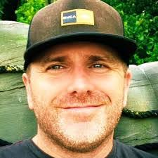 Chris Dam's Instagram, Twitter & Facebook