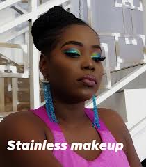 Hello mes amours koman nou wè ti Makeup Glitters sa. E pa nouvel sesyon  Stainless Makeup School la ap komanse 22 oct enskripsyon yo ap fini fen mwa  sept lan tel:48434896-47542704.