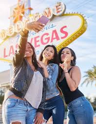 Desert eye care is a medical group practice located in las. Las Vegas Lasik Surgery Nevada Eye Care West An Nvision Company