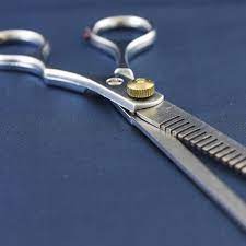 Thinning shears are scissors that have teeth or notches on one side, while the other side is a smooth blade. Recovering From Thinning Shears Naturallycurly Com