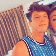 Tyler Truett (@truett_tyler)