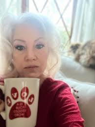 How about we all take a little time out of our day to wish our favorite  coffee company a very happy Valentine's Day! We always say it to our  spouses and kids