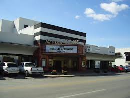 The riverview theater is a neighborhood movie theater in the howe neighborhood of minneapolis, minnesota. River Oaks Theatre Wikipedia