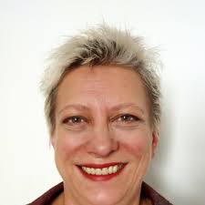 Mag. Elba López Oelzer