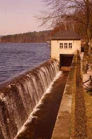 All structured data from the file and property namespaces is available under the creative commons cc0 license; Bevertalsperre Huckstory De Historische Und Neuere Fotos Von Huckeswagen
