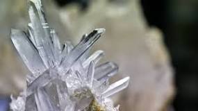 Resultado de imagen de cristal de roca propiedades espirituales