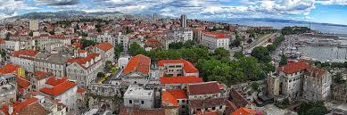 Old split is absolutely stunning with little streets to wander down with restaurants, bars, cafes and shops old split is probably one of the most amazing old cities in croatia and dalmatian coast. The Ultimate Split Croatia Solo Travel Guide Sologuides