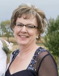 Carrie Dodge's Instagram, Twitter & Facebook