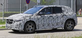 Futur Mercedes Gla 2020 Il Se Montre Enfin L Automobile Magazine