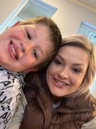 Candace Goff's Instagram, Twitter & Facebook