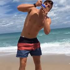 How to open a bottle of beer with your teeth. Outrage As Idiot Frat Boy Smashes A Can Of Beer Against Beached Shark S Teeth And Downs Drink In Sick Spring Break Stunt