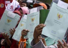 Biasanya cicilan akan di hitung dengan cara ( jumlah pinjaman + ( bunga dari pinjaman per tahun x jangka waktu pembayaran)). Pengalaman Dan Syarat Gadai Sertifikat Tanah Di Bank Mandiri Bosduit Com 2021